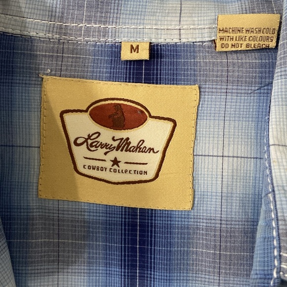 Men’s Pearl Snap Western Button up - Picture 2 of 3